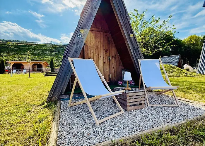 Camp Garden Park-Pitches And Tents